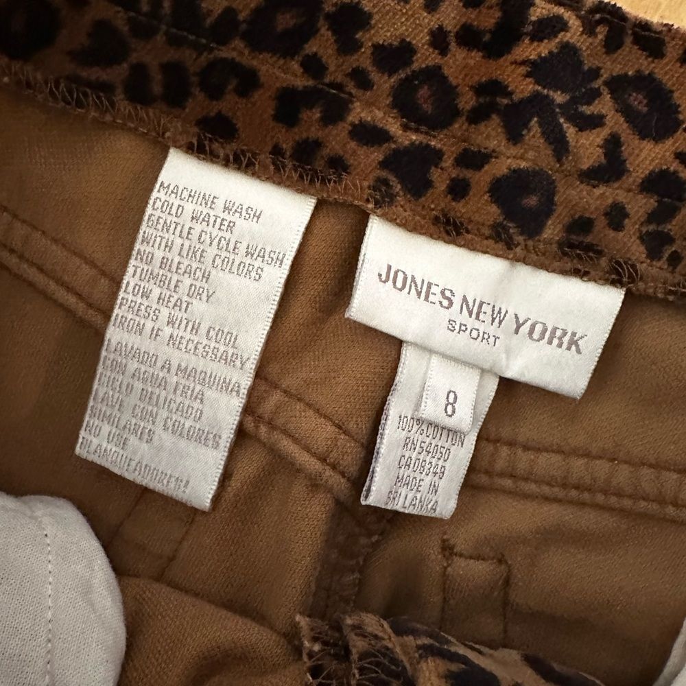 Jones New York Sport Leopard Corduroy Pants 8 - Picture 2 of 8